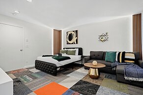 Beachy 1BR Escape with SofaBed Golf