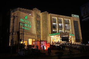 Hotel Cheer Royale