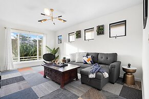 4Beds Private Unit Near BeachWalk Golf
