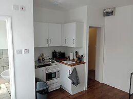 Cranbury House Apartments