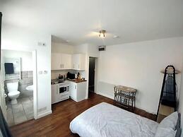 Cranbury House Apartments