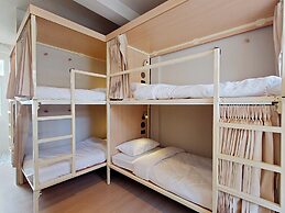 Au Luna Bangkok Hostel