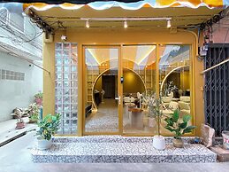 Au Luna Bangkok Hostel