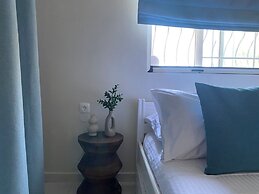 Villa Fleria Seaside Studios & Apts