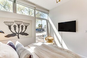 Luxe Outdoor Living: Palm Springs Retreat w/ View!