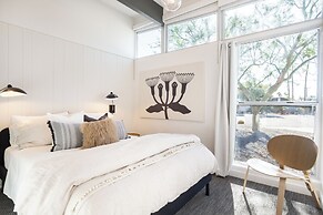 Luxe Outdoor Living: Palm Springs Retreat w/ View!