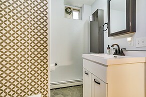 9 Mi to Mall of America: Convenient Apartment!