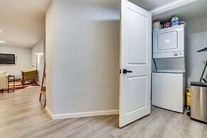 9 Mi to Mall of America: Convenient Apartment!