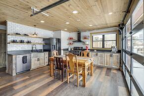 Modern Granby Retreat: Fish, Kayak & Hike!