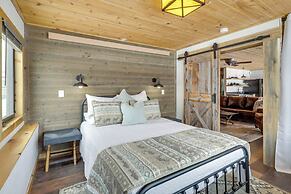 Modern Granby Retreat: Fish, Kayak & Hike!