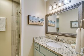 Balcony w/ Pool & Beach Views: Gulf Shores Condo!