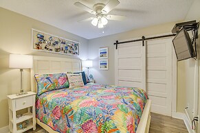 Balcony w/ Pool & Beach Views: Gulf Shores Condo!