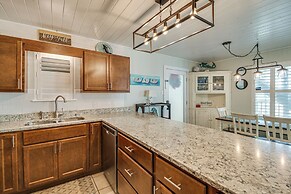 Balcony w/ Pool & Beach Views: Gulf Shores Condo!