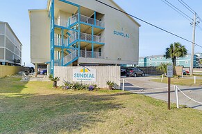 Balcony w/ Pool & Beach Views: Gulf Shores Condo!