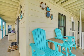 Balcony w/ Pool & Beach Views: Gulf Shores Condo!