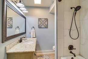 Balcony w/ Pool & Beach Views: Gulf Shores Condo!