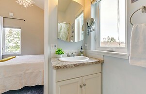 Scenic & Cozy 'sweet Northern Comfort' in Homer!