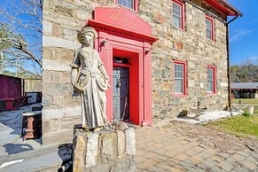 Pet Friendly: Historic East Stroudsburg Manor