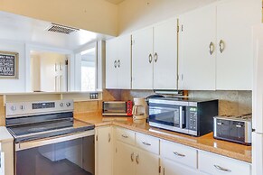 Pet Friendly: Historic East Stroudsburg Manor