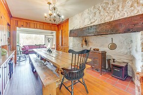 Pet Friendly: Historic East Stroudsburg Manor