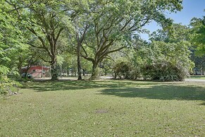 11 Mi to Beaches: Peaceful Foley Home w/ Yard