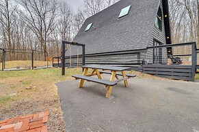 Hot Tub & Fire Pits: Albrightsville A-frame Cabin