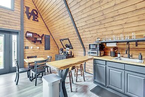 Hot Tub & Fire Pits: Albrightsville A-frame Cabin