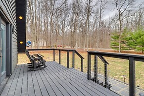 Hot Tub & Fire Pits: Albrightsville A-frame Cabin