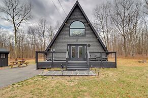 Hot Tub & Fire Pits: Albrightsville A-frame Cabin