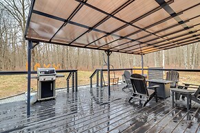 Hot Tub & Fire Pits: Albrightsville A-frame Cabin