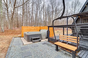 Hot Tub & Fire Pits: Albrightsville A-frame Cabin