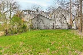 4 Mi to Dtwn: Modern Retreat w/ Yard in Cleveland