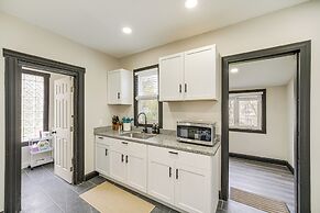 4 Mi to Dtwn: Modern Retreat w/ Yard in Cleveland