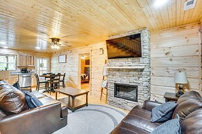 Tellico River Cabin w/ Game Room & Fire Pit!
