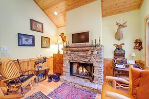 Fish, Hike & Explore: Cozy Home in Beech Mountain!