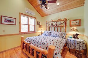 Fish, Hike & Explore: Cozy Home in Beech Mountain!