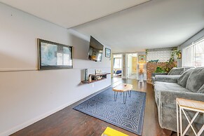 Walk to OOB Pier: Family-friendly Home w/ Hot Tub!