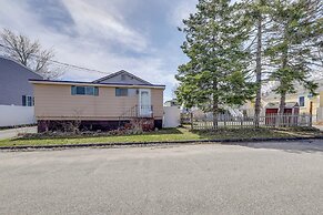 Walk to OOB Pier: Family-friendly Home w/ Hot Tub!