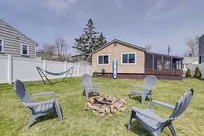 Walk to OOB Pier: Family-friendly Home w/ Hot Tub!