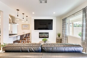 1 Mi to Marina & Bay: Modern Gem in Chula Vista