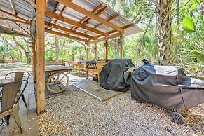 Barn Hangout + Grill Station: Sebring Family Cabin