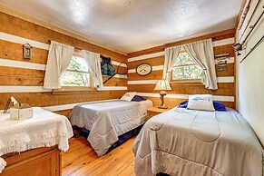 Barn Hangout + Grill Station: Sebring Family Cabin