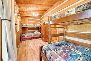 Barn Hangout + Grill Station: Sebring Family Cabin