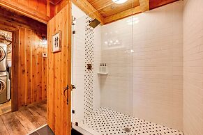 Barn Hangout + Grill Station: Sebring Family Cabin