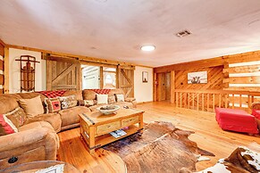 Barn Hangout + Grill Station: Sebring Family Cabin