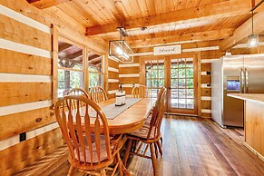 Barn Hangout + Grill Station: Sebring Family Cabin