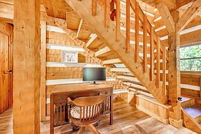 Barn Hangout + Grill Station: Sebring Family Cabin