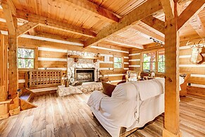 Barn Hangout + Grill Station: Sebring Family Cabin