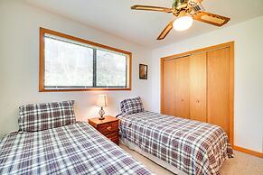 Hiwassee Lake Access: Pet-friendly Cabin w/ Views!