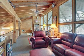 Hiwassee Lake Access: Pet-friendly Cabin w/ Views!